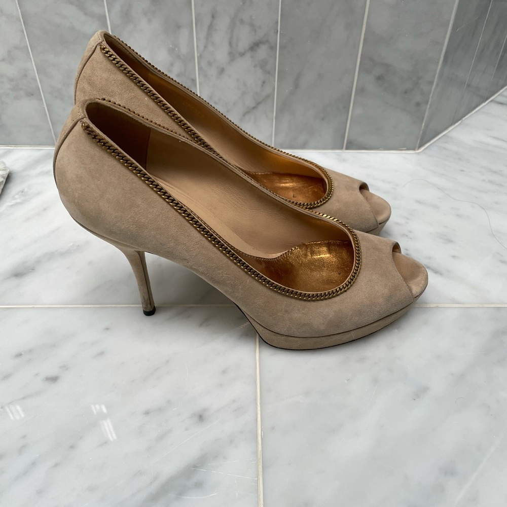 Gucci suede heels